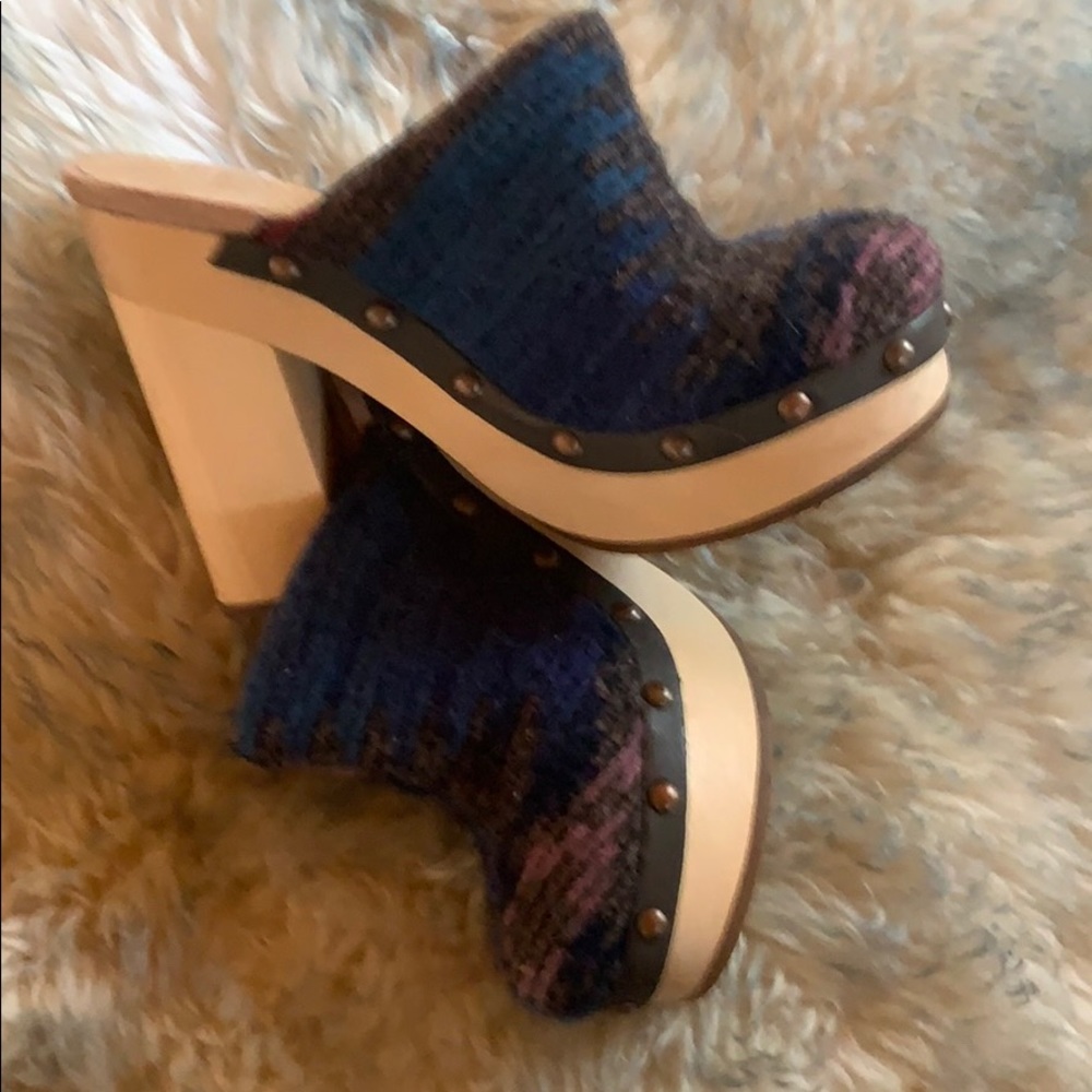 Woolrich Navy and Purple Wool Clog Mules with White Block Heel